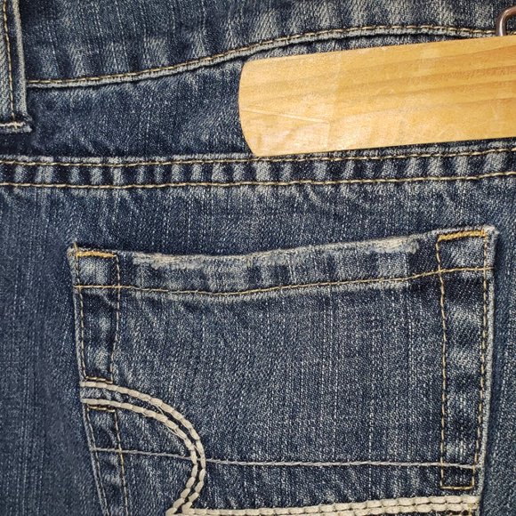 AMERICAN EAGLE OUTFITTERS    "Live your Life "  True Boot Jeans   Size 10   Reg. - Picture 9 of 11